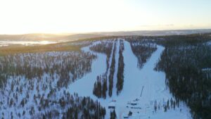 Hiihtolomaviikoilla enemmän lasketteluaikaa!